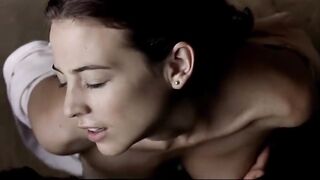 Loeonor Watling Nude - Son del Mar (2001)