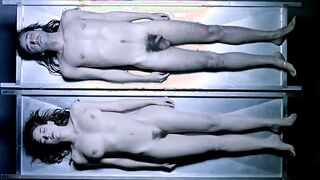 Loeonor Watling Nude - Son del Mar (2001)