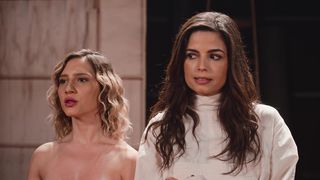 Lorena Comparato nude - Samantha! s02e05 (2019)