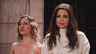 Lorena Comparato nude - Samantha! s02e05 (2019)