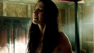 Louise Barnes, Jessica Parker Kennedy nude and sex TV Show scenes - Black Sails S01E04 (2014)