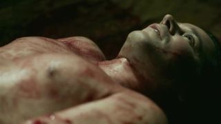 Luciana Paes nude - O Animal Cordial (2017)