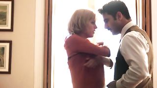 Maggie Civantos naked - Cable Girls (2017)