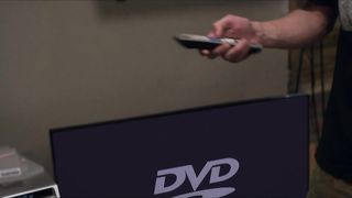 Malgorzata Mikolajczak, Magdalena Wolenska nude - Reakcja lancuchowa (2017)