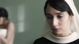 Margaret Qualley, Marshall Chapman Nude - Novitiate (2017)