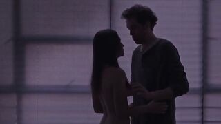 Maria Evoli nude - Propriedad Privada (2019)