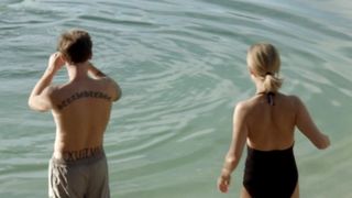 Marina Fois & Elodie Bouchez - Happy Few  (2010)