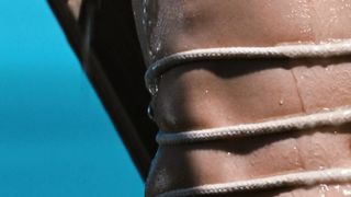 Marine Sainsily, Elina Lowensohn naked - Laissez bronzer les cadavres (2017)