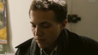 Marion Cotillard Nude - Comment je me suis Dispute (FR 1996)