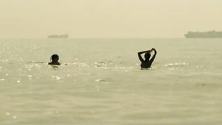 Marta Milans, Veronica Sanchez nude - El Embarcadero s01e03-07 (2018)