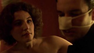 Maud Le Guenedal Nude - La Chambre des Officiers (FR 2001)