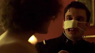 Maud Le Guenedal Nude - La Chambre des Officiers (FR 2001)