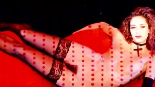 Maud Wyler Nude - La mer a boire (2011)