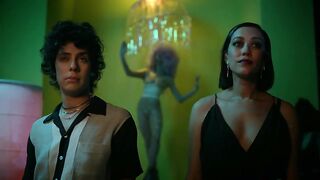 Melissa Barrera nude , Mishel Prada, Roberta Colindrezs nude - Vida s02e08 (2019)