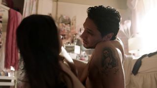 Melissa Barrera nude - Vida s01e06 (2018)