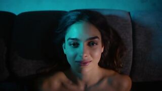 Melissa Barrera nude, Mishel Prada, Tru Collins nude - Vida s02e01 (2019)