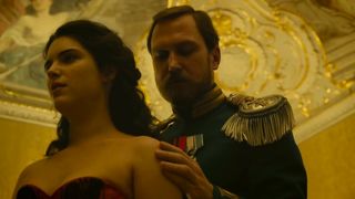 Michalina Olszanska - Koronatsiya s01e01-04 (2019)