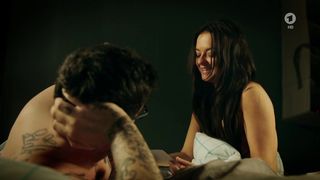 Michelle Barthel nude - Eine Braut kommt selten allein (2017)