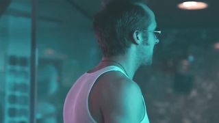 Michelle Williams nude - Blue Valentine (2010)