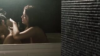 Mischa Barton nude, Emily Meade sexy – Assassination of a High School President (2008)