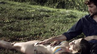 Monika Janik nude - Mleczak (2016)