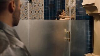 Moran Atias Sexy - Tyrant s01e03 (2014)