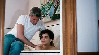 Nancy Travis nude, Annabella Sciorra nude – Internal Affairs (1990)