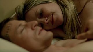 Natalia Avelon, Alexandra Moen - Strike Back S02 E09 (2011)