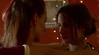 Natalie Dickinson, Ashleigh Domangue Sexy - American Unicorns (2014)