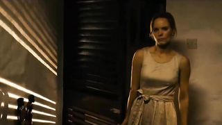 Nike Martens nude - Wo es weh tut (2010)