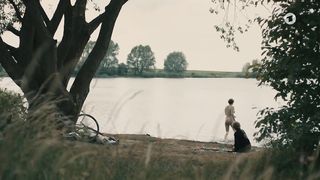 Nina Gummich, Alicia von Rittberg nude - Lotte am Bauhaus (2019)