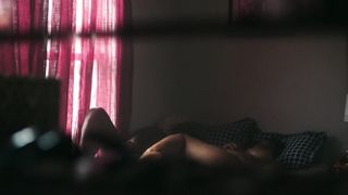 Numa Perrier naked - SMILF s02e03 (2019)