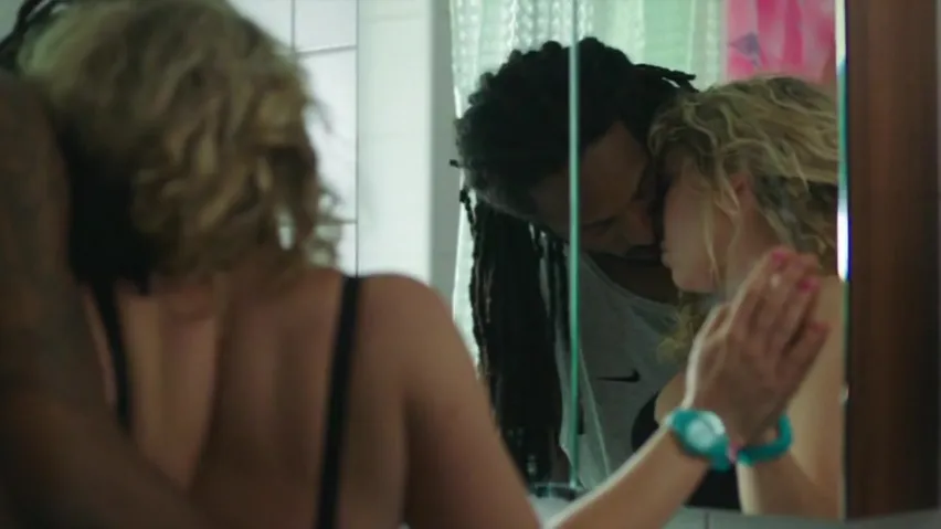 Fanni Metelius  nackt