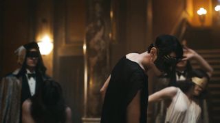 Liv Lisa Fries, Hannah Herzsprung nude - Babylon Berlin (2020)  (Season 3)