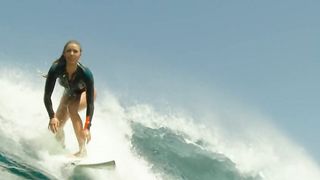 Blake Lively nude - The Shallows (2016)