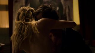 Elle Evans naked - Muse (2017)
