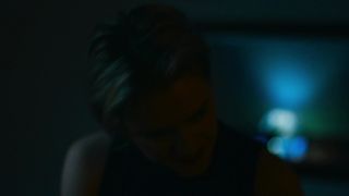 Evan Rachel Wood, Julia Sarah Stone - Allure (2017)