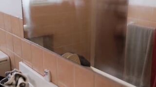 Jordan Kristine Seamon, Francesca Scorsese, Faith Alabi nude - We Are Who We Are (2020) (Season 1, Episode 3)