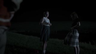 Kara Hayward, Sophi Bairley, Adelaide Clemens, Liana Liberato nude - To the Stars (2019)