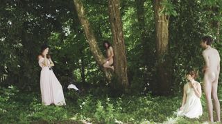 Laura Beckner, Carolina Thiele nude - (le) Rebound (2016)