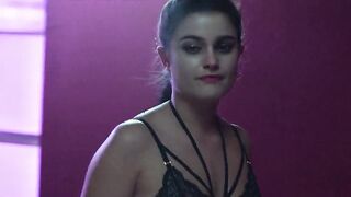 Louise Grinberg naked - Cities of Last Things (2018)