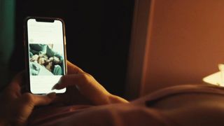 Marie Bach Hansen nackt - En flirt (2019)