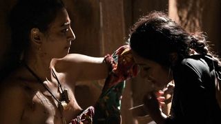 Radhika Apte nude, Surveen Chawla, Tannishtha Chatterjee - Parched (2016)