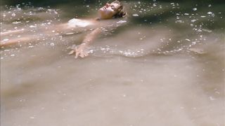 Sabrina Seyvecou nude - I tempi felici verranno presto (2016)