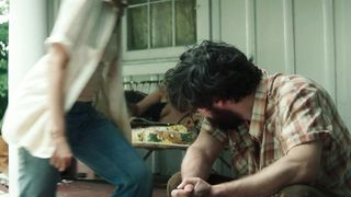 Sarah Gadon, Lola Kirke, Hong Chau sexy - American Woman (2019)