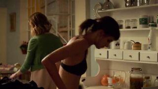 Vittoria Puccini, Benedetta Porcaroli naked - 18 Presents (2020)