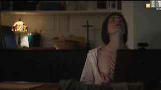 Chloe Lambert nude - Un homme ordinaire (2020) (Season 1, Episode 3)