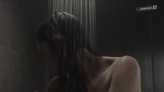 Bath Scene ⭐ Eliska Krenkova nude ⭐ Tiche doteky (2019)