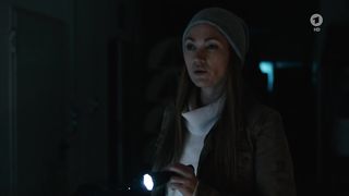 Hildegard Schroedter nackte  - Nebelwand - Trugspur - Der Usedom Krimi (2017)