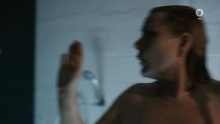 Hildegard Schroedter nackte  - Nebelwand - Trugspur - Der Usedom Krimi (2017)